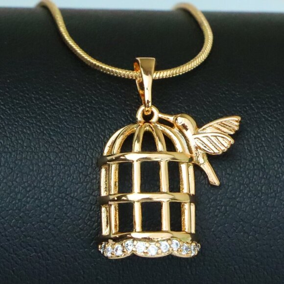 "Birdcage Rose Gold Pendant with Crystals and Bird, XPPT1567 - Picture 1 of 13